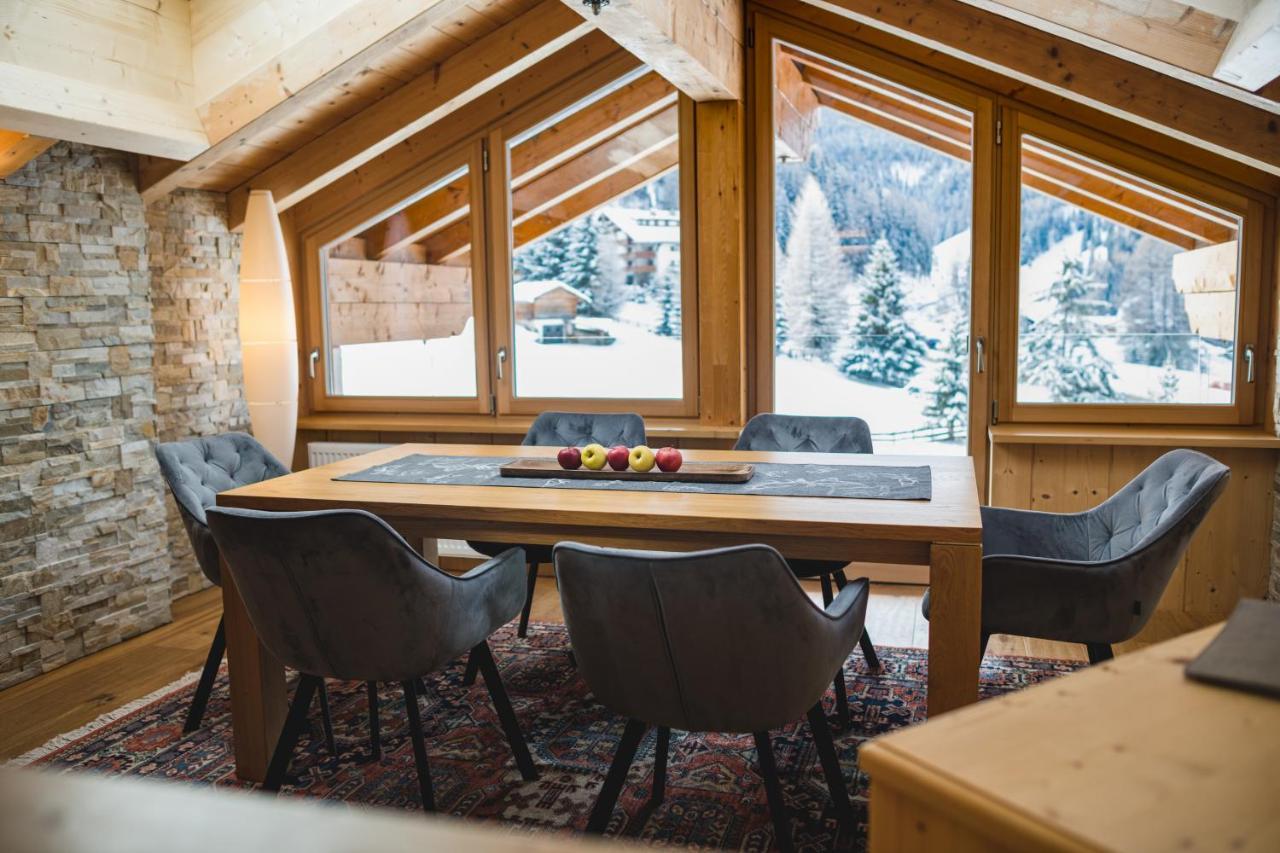 Garni Hotel Rosengarten B&B セルヴァ・ディ・ヴァル・ガルデーナ エクステリア 写真
